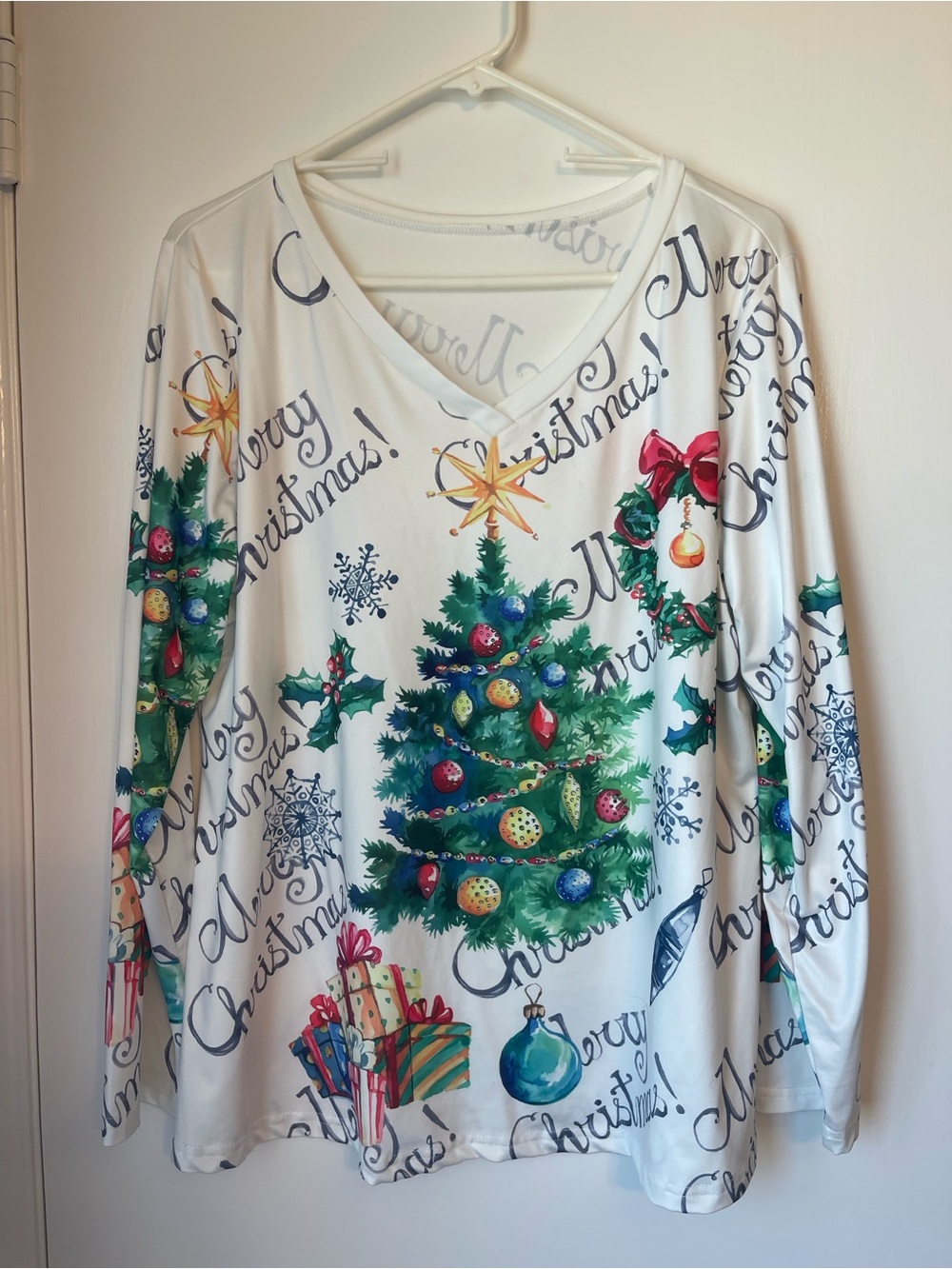 White Christmas Tree Print V-Neck Long Sleeve Top